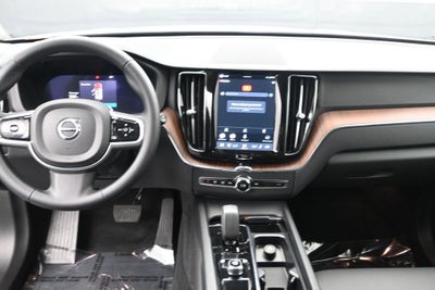 2024 Volvo XC60 Plus Dark Theme
