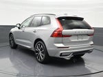 2024 Volvo XC60 Plus Dark Theme