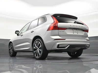 2024 Volvo XC60 Plus Dark Theme