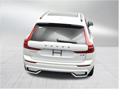 2024 Volvo XC60 Plus Dark Theme