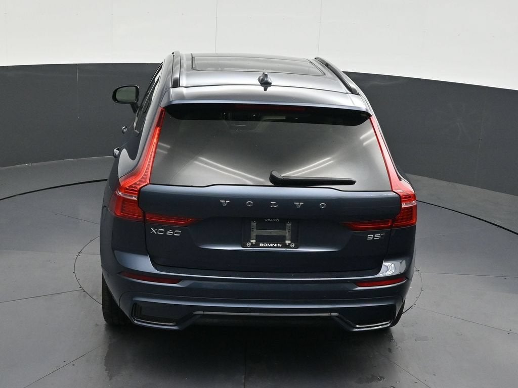 2024 Volvo XC60 B5 Plus Dark Theme