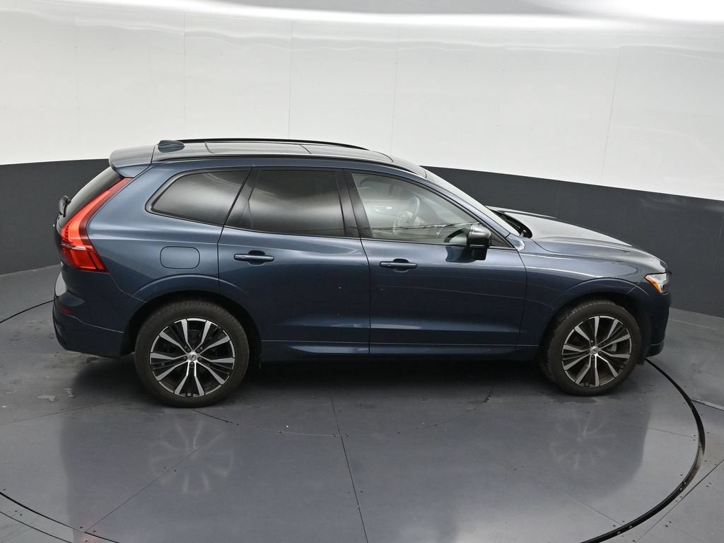 2024 Volvo XC60 B5 Plus Dark Theme