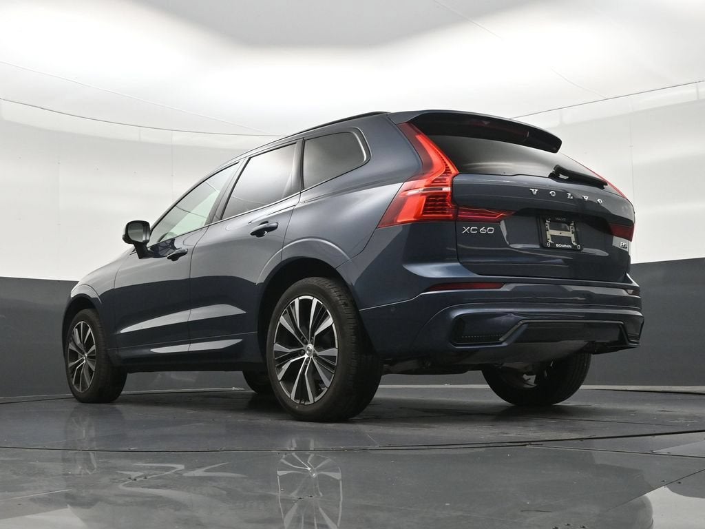 2024 Volvo XC60 B5 Plus Dark Theme