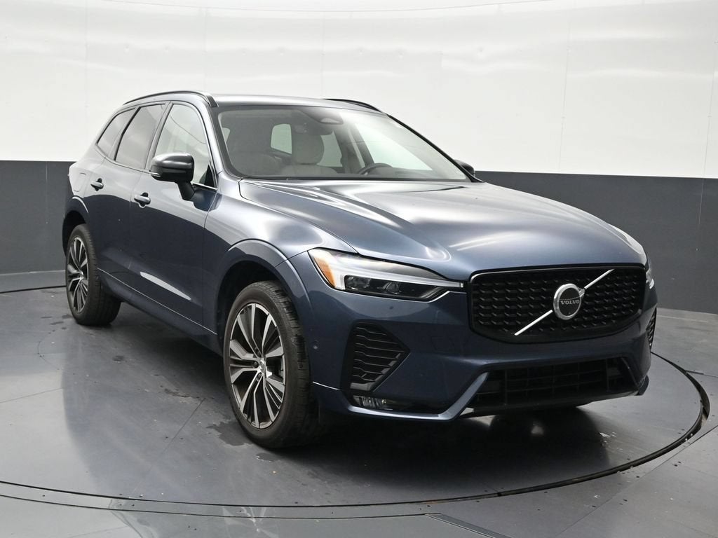 2024 Volvo XC60 B5 Plus Dark Theme
