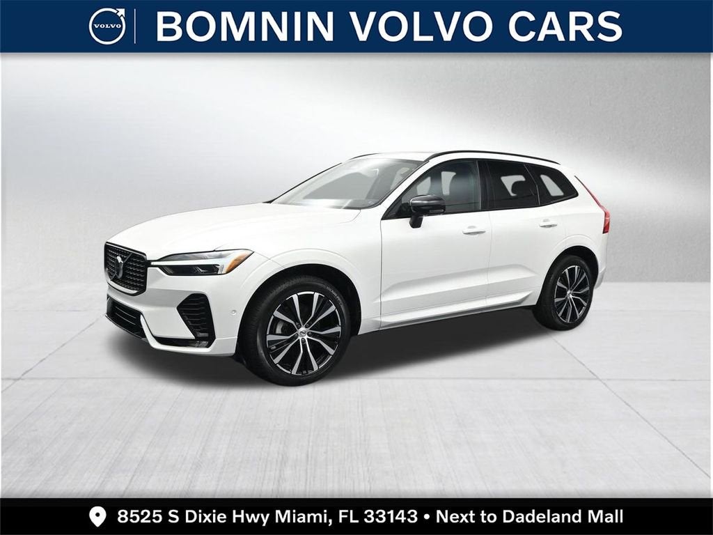 2024 Volvo XC60 Plus Dark Theme