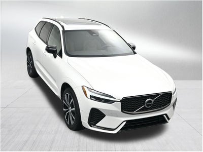 2024 Volvo XC60 Plus Dark Theme