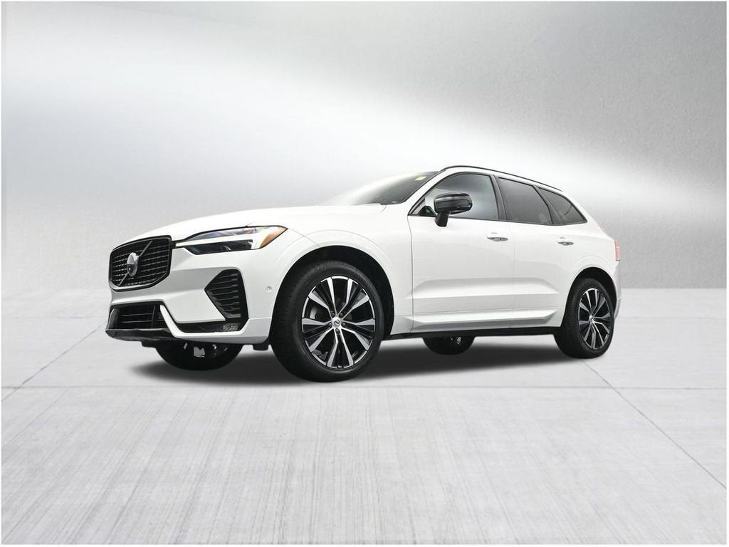 2024 Volvo XC60 Plus Dark Theme