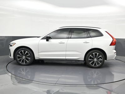 2024 Volvo XC60 B5 Plus Dark Theme