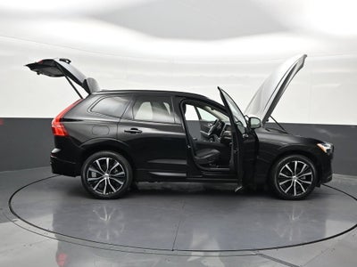 2024 Volvo XC60 B5 Plus Dark Theme