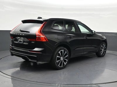 2024 Volvo XC60 B5 Plus Dark Theme