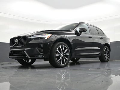 2024 Volvo XC60 Plus Dark Theme