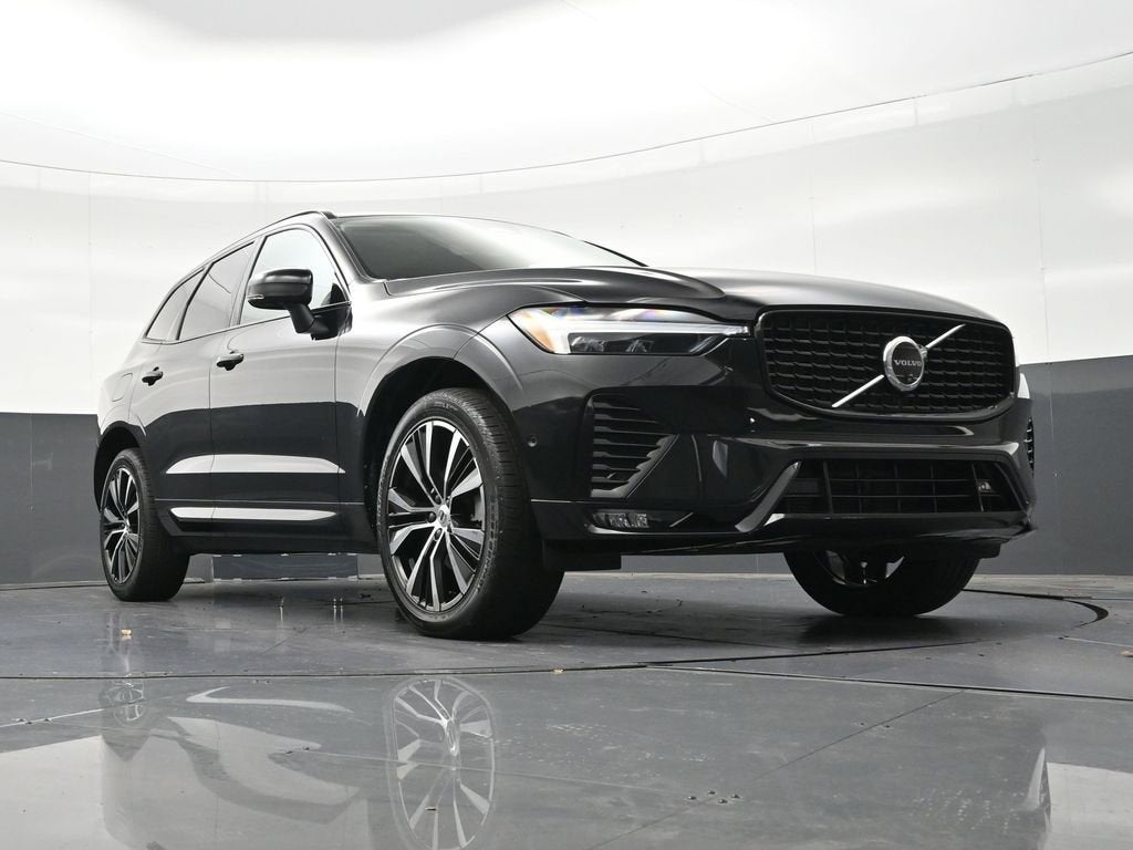 2024 Volvo XC60 Plus Dark Theme