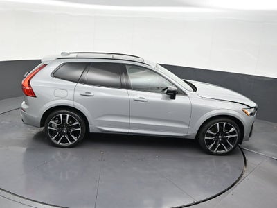 2024 Volvo XC60 Ultimate Dark Theme