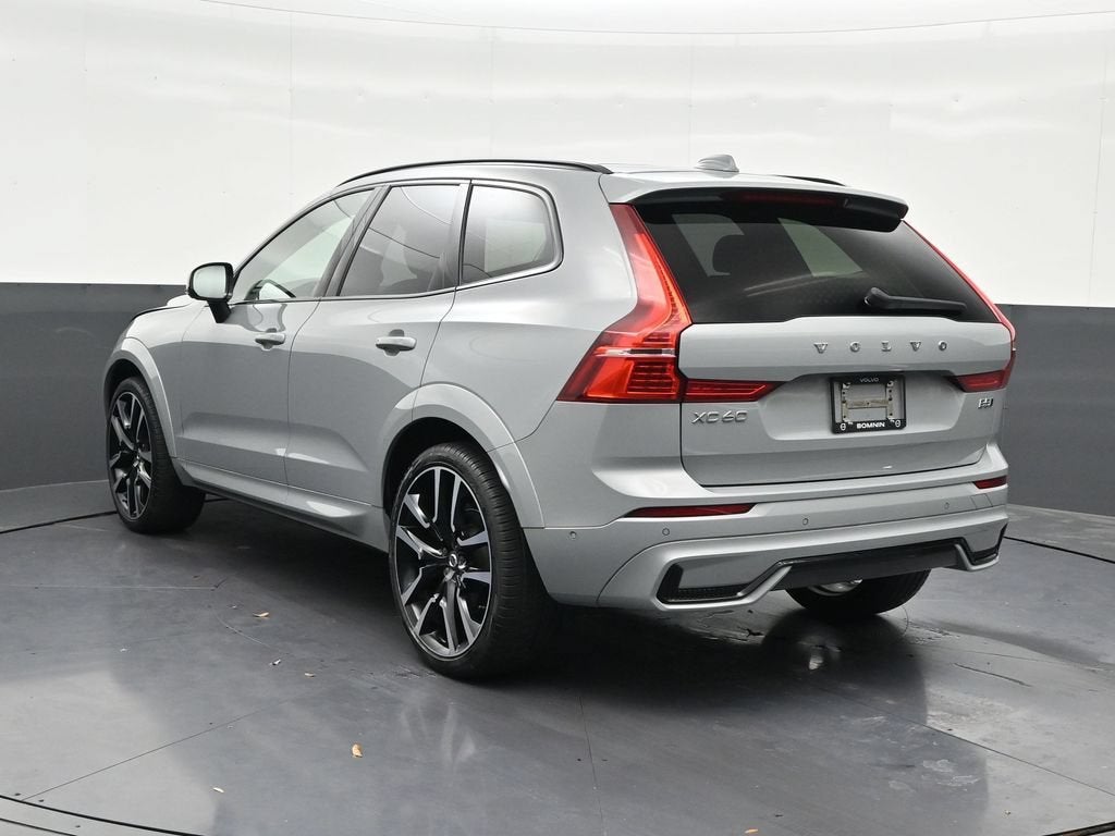 2024 Volvo XC60 Ultimate Dark Theme