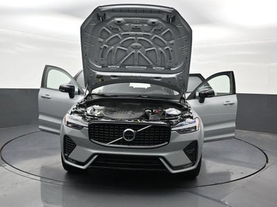 2024 Volvo XC60 Ultimate Dark Theme