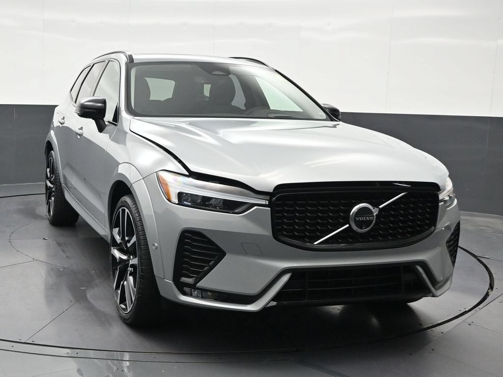 2024 Volvo XC60 Ultimate Dark Theme