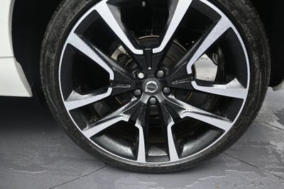 2024 Volvo XC60 B5 Ultimate Dark Theme