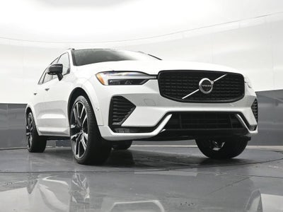 2024 Volvo XC60 B5 Ultimate Dark Theme