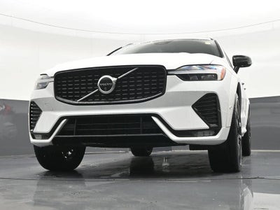 2024 Volvo XC60 B5 Ultimate Dark Theme