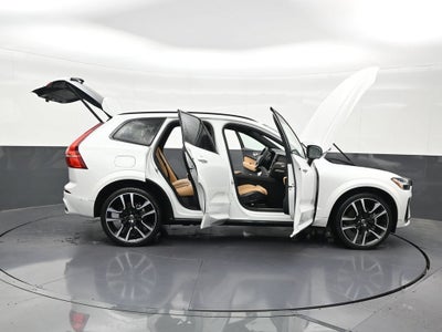 2024 Volvo XC60 B5 Ultimate Dark Theme