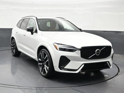 2024 Volvo XC60 B5 Ultimate Dark Theme