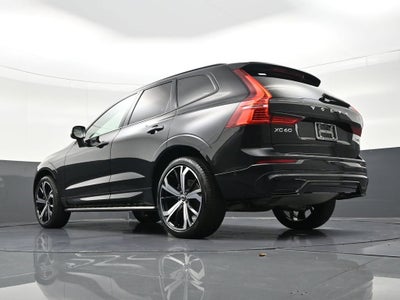2022 Volvo XC60 R-Design