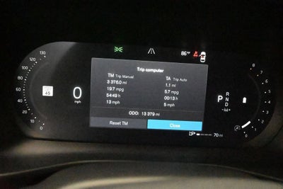 2023 Volvo XC40 B5 Plus Bright Theme