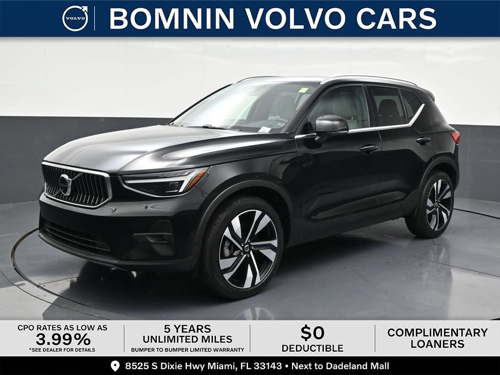2023 Volvo XC40 Ultimate Bright Theme