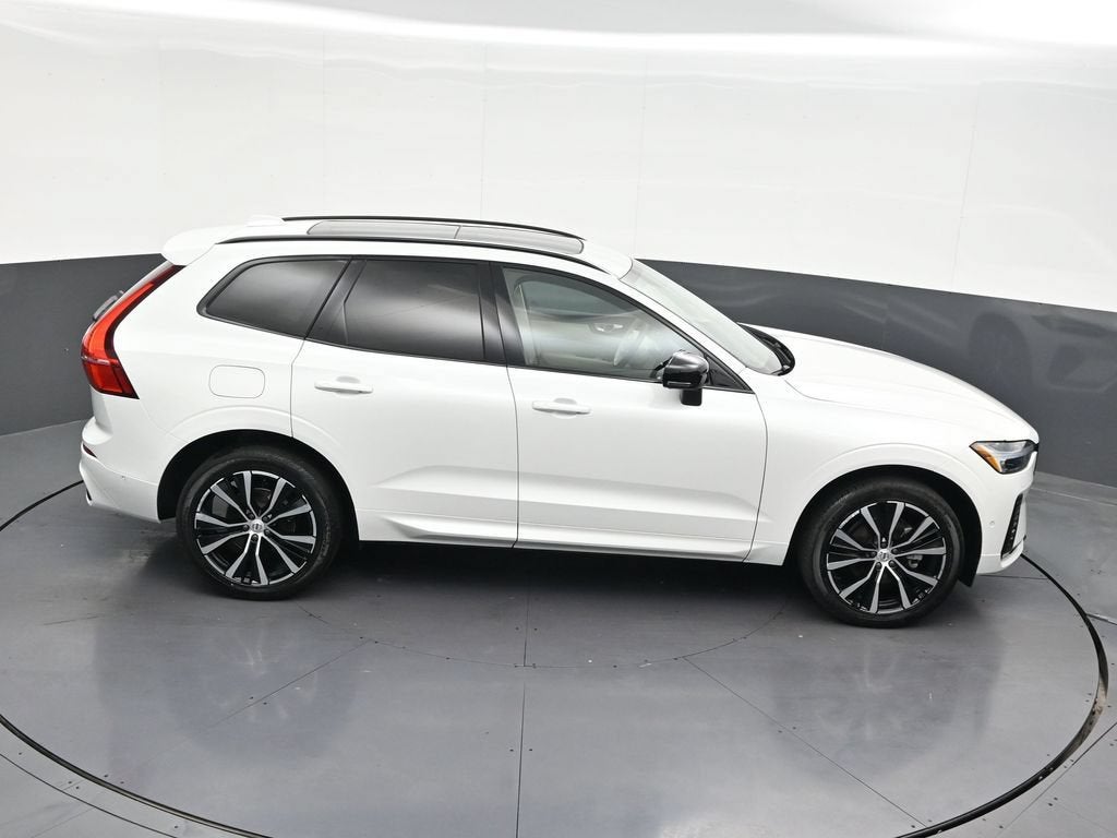 2025 Volvo XC60 B5 Plus