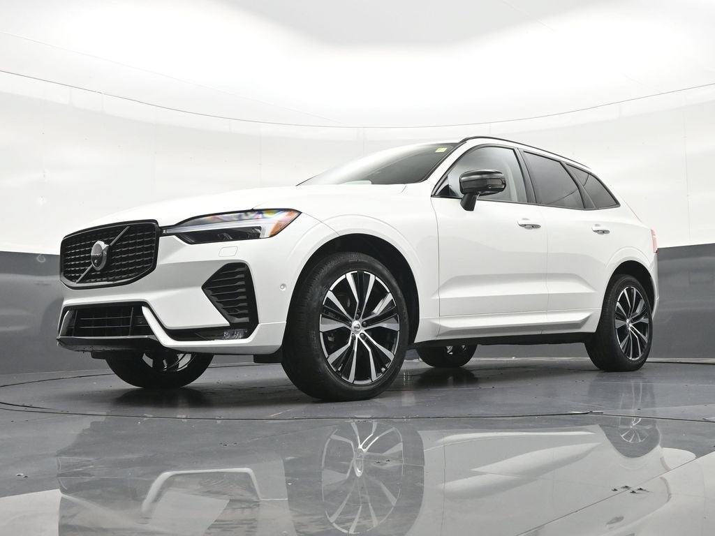 2025 Volvo XC60 B5 Plus