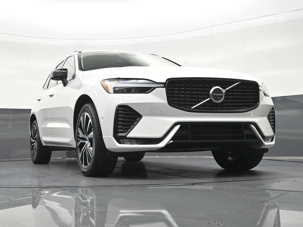 2025 Volvo XC60 B5 Plus