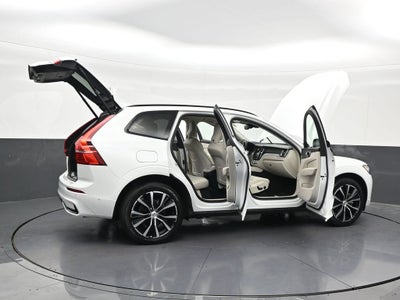 2025 Volvo XC60 B5 Plus