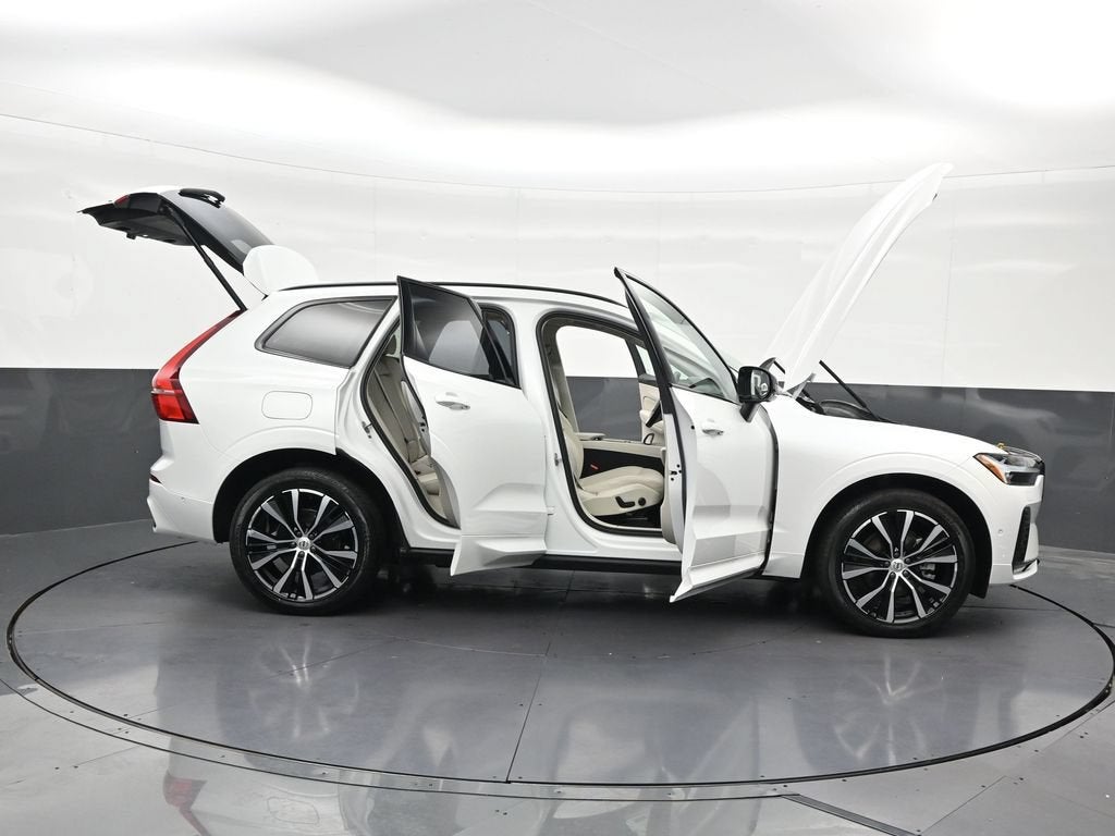2025 Volvo XC60 B5 Plus