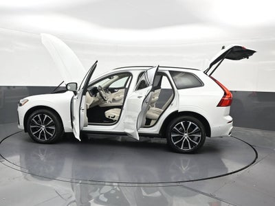 2025 Volvo XC60 B5 Plus