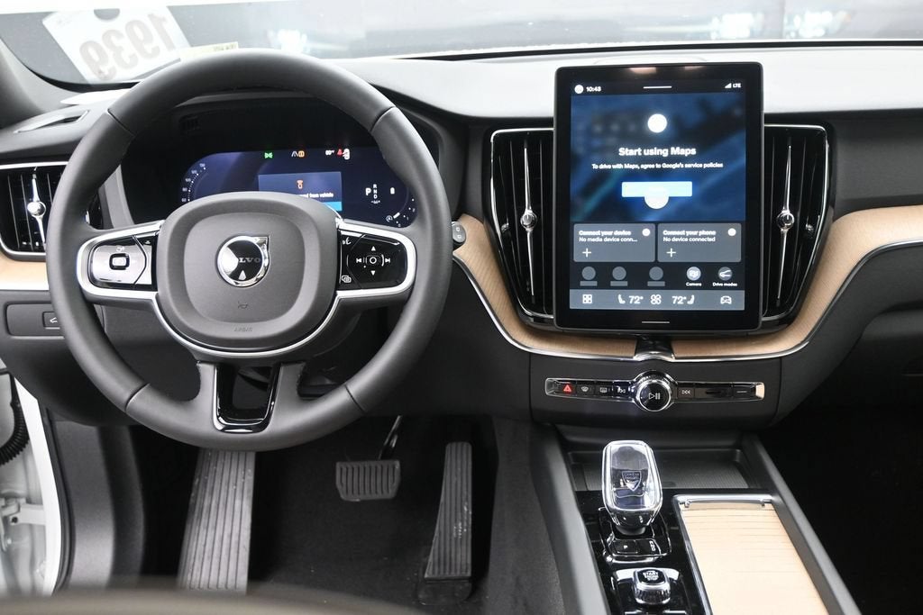 2026 Volvo XC60 Core