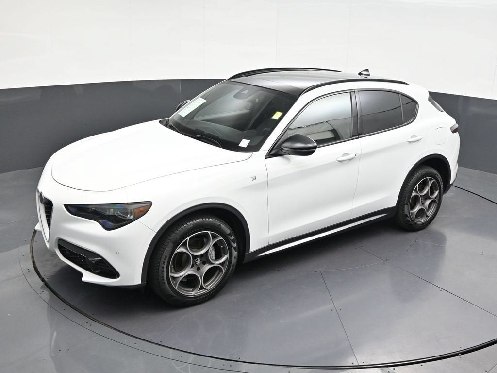 2024 Alfa Romeo Stelvio Ti AWD