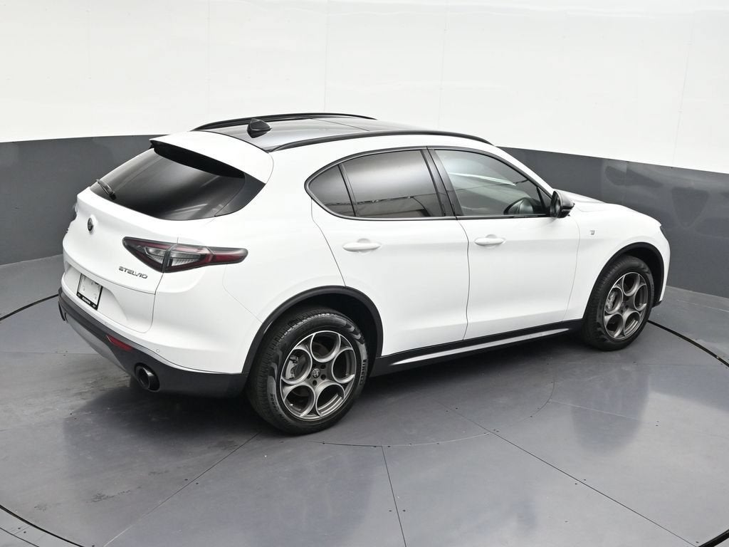2024 Alfa Romeo Stelvio Ti AWD