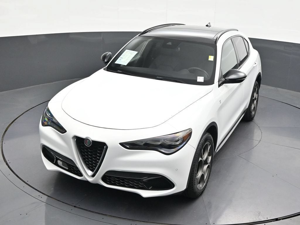 2024 Alfa Romeo Stelvio Ti AWD