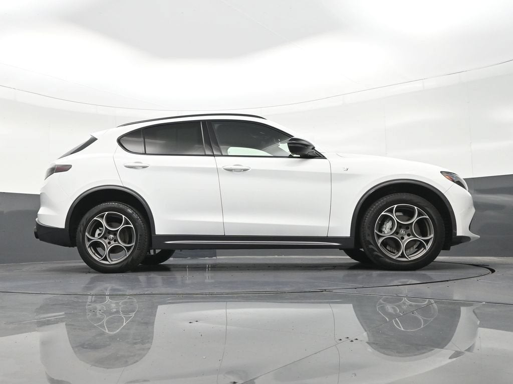 2024 Alfa Romeo Stelvio Ti AWD