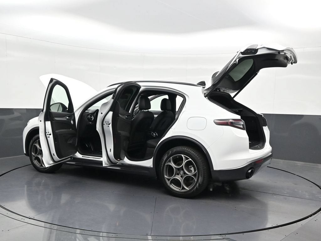 2024 Alfa Romeo Stelvio Ti AWD