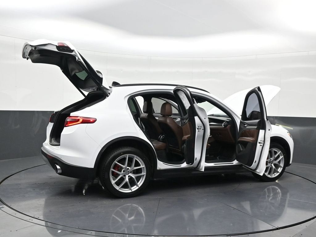 2019 Alfa Romeo Stelvio Ti Sport