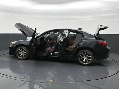 2019 Acura ILX w/Premium Pkg