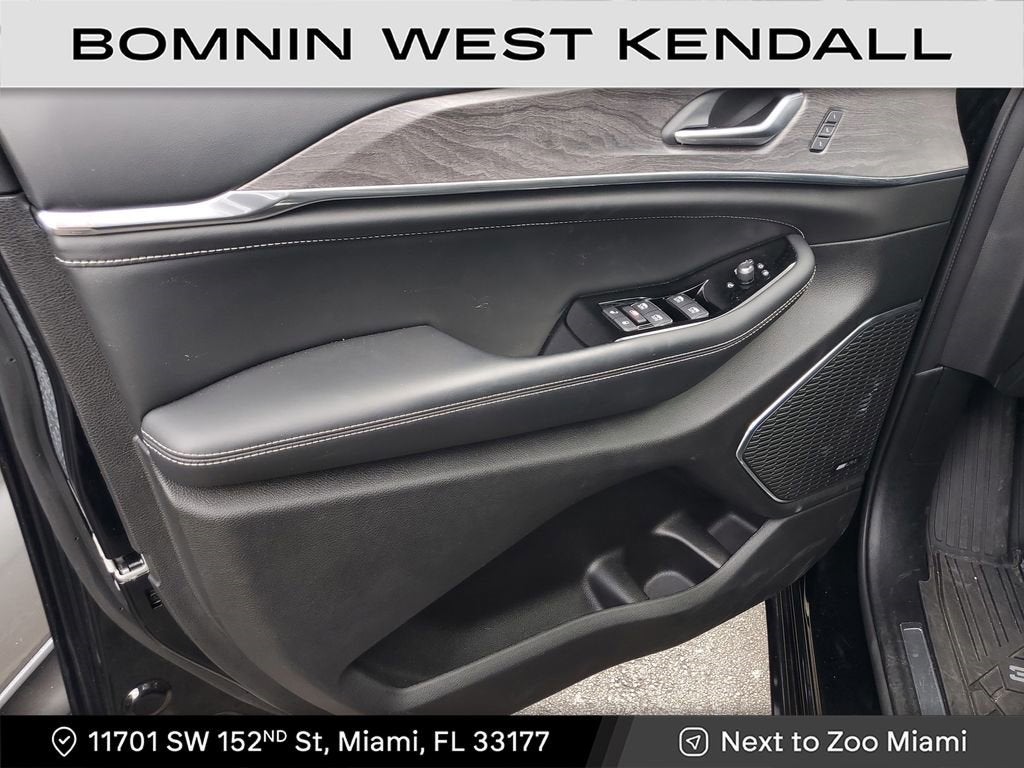 2023 Jeep Grand Cherokee Overland