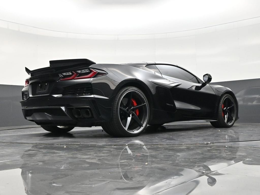 2025 Chevrolet Corvette E-Ray 1LZ