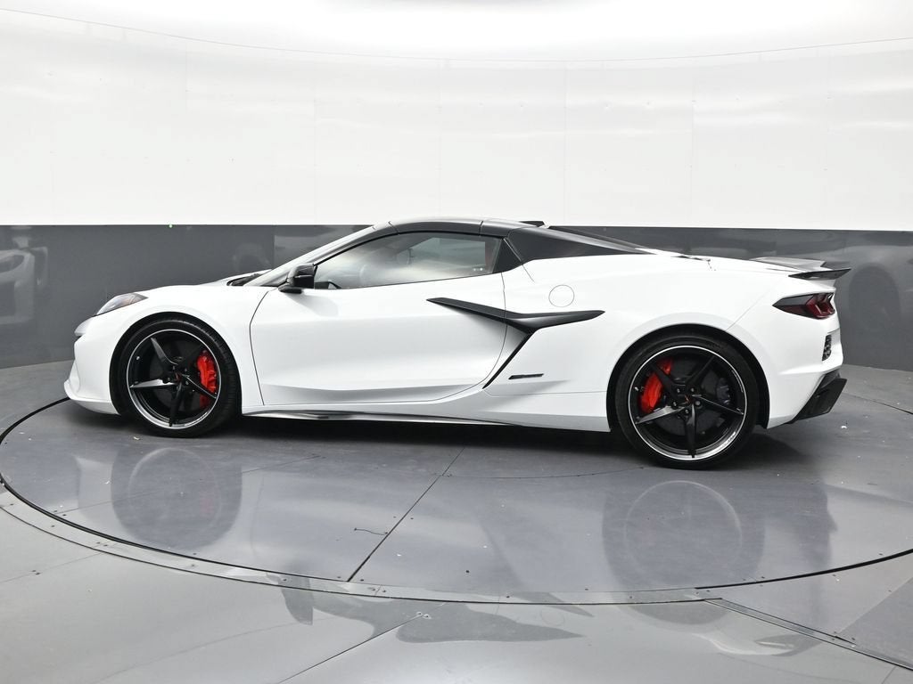 2025 Chevrolet Corvette E-Ray 1LZ