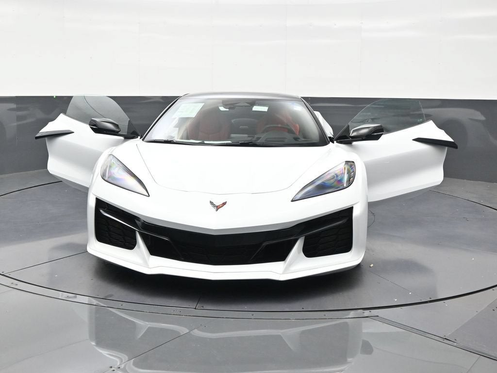 2025 Chevrolet Corvette E-Ray 1LZ