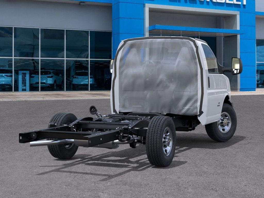 2025 Chevrolet Express Cutaway 3500 1WT
