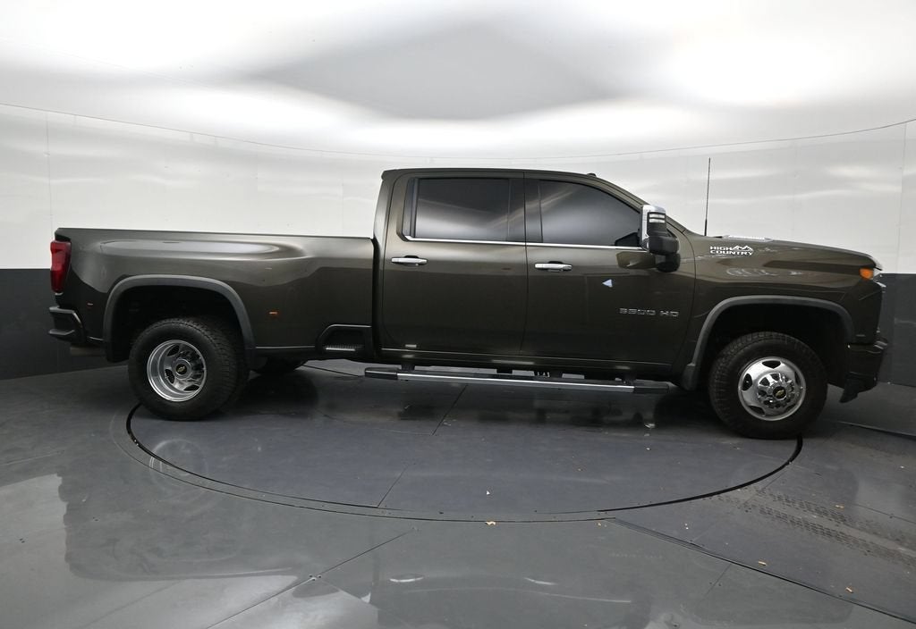 2022 Chevrolet Silverado 3500 HD High Country DRW