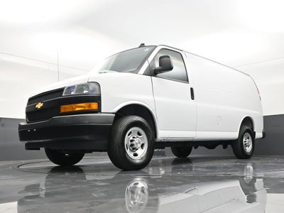 2025 Chevrolet Express Cargo WT