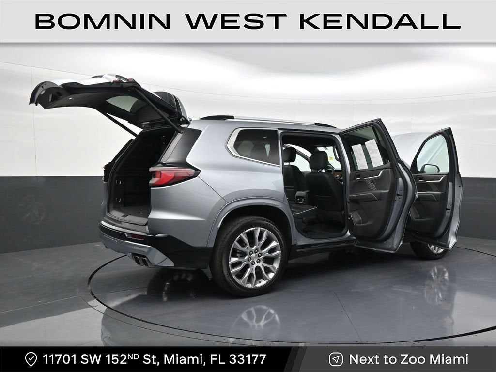 2024 GMC Acadia Denali